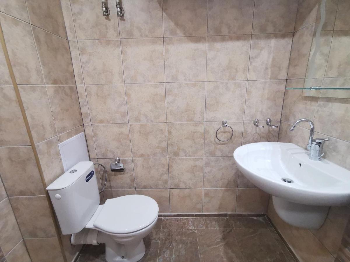 Ferienwohnung Къмпинг Градина - Апартамент С Две Спални В К-С Черноморска Звезда Tschernomorez Exterior foto