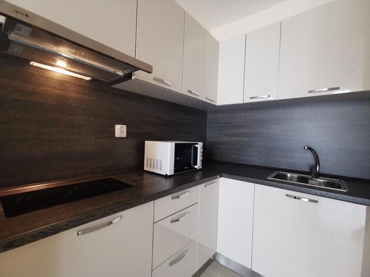 Ferienwohnung Къмпинг Градина - Апартамент С Две Спални В К-С Черноморска Звезда Tschernomorez Exterior foto