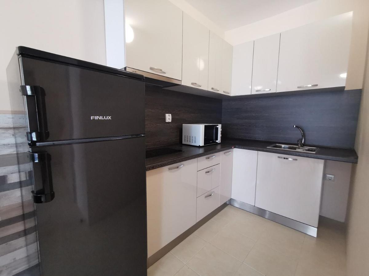 Ferienwohnung Къмпинг Градина - Апартамент С Две Спални В К-С Черноморска Звезда Tschernomorez Exterior foto